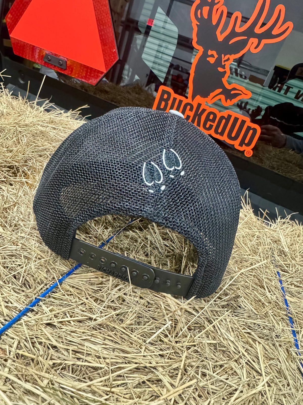 BuckedUp® Leather Patch Heather Grey with Black Mesh Snapback with Flex - BuckedUp Apparel